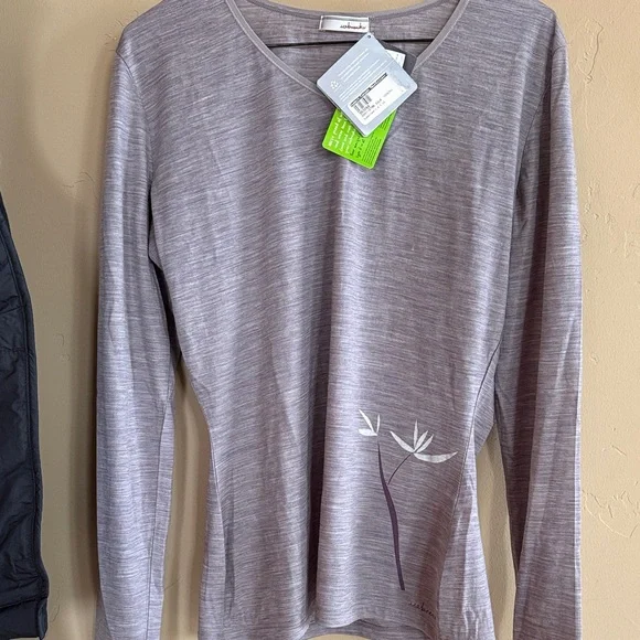 Icebreaker Heather Gray Long Sleeve Silk Weight Women's Top - Picture 1 of 5